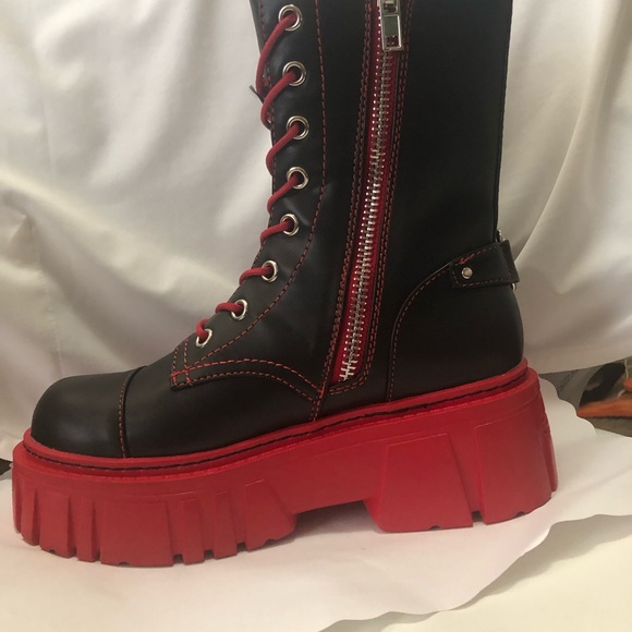 Dolls Kill NEVER WORN Current Mood Size 8 Red/Black Mismatched Devil Games Boots - Picture 6 of 9